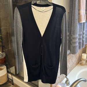 Crown & Ivy cardigan. Excellent condition.